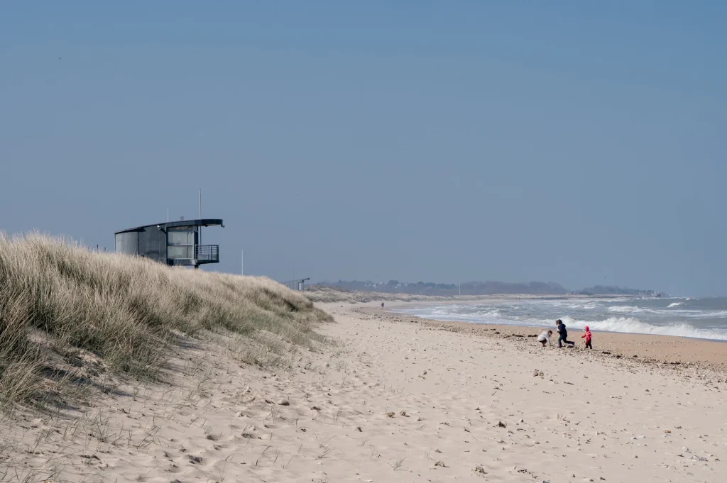 Plage_de_Courseulles-sur-Mer__Juno_Beach_-_Marie-Anais_Thierry-calvados