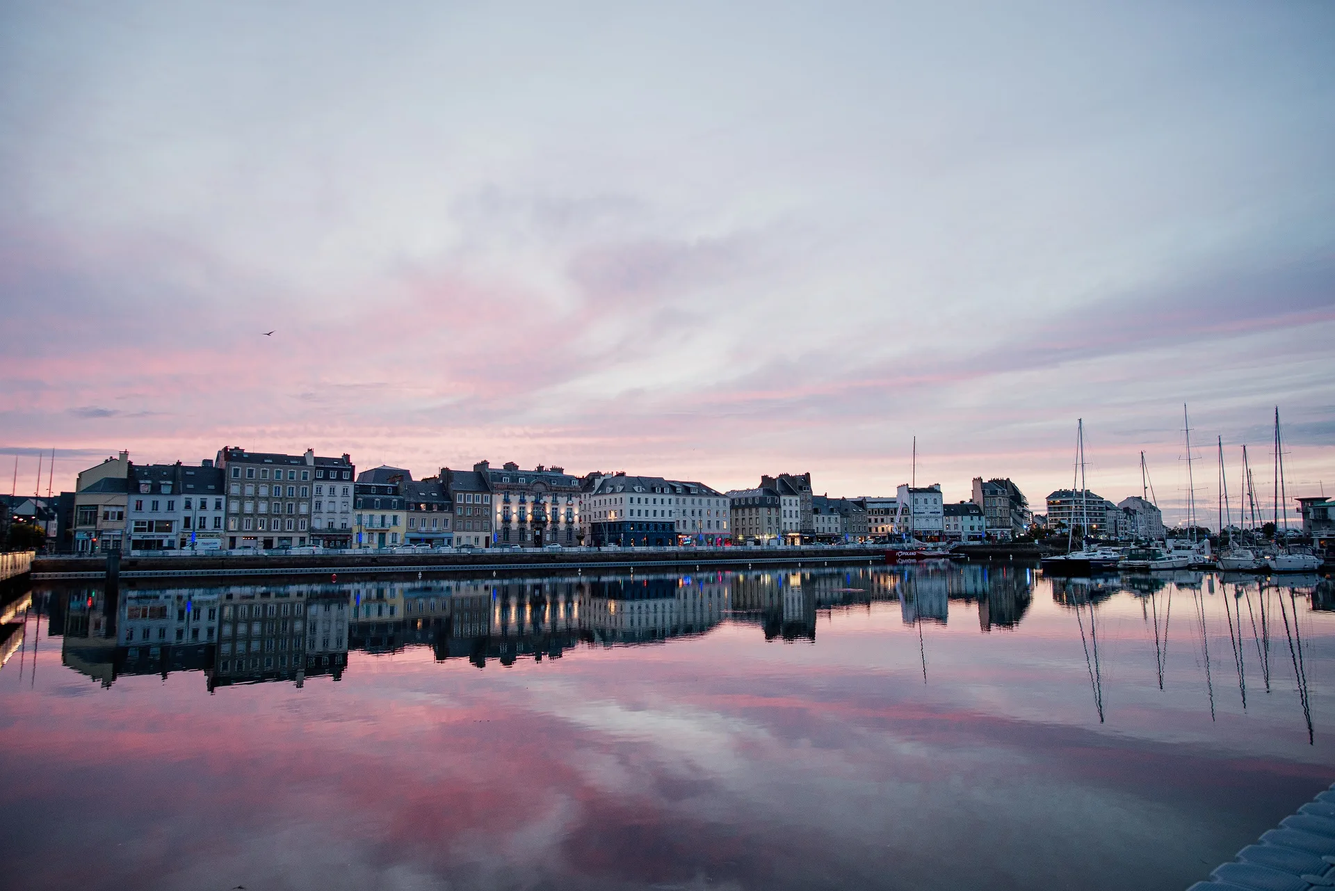 Port_de_Cherbourg_-_Bassin_du_Commerce Manche