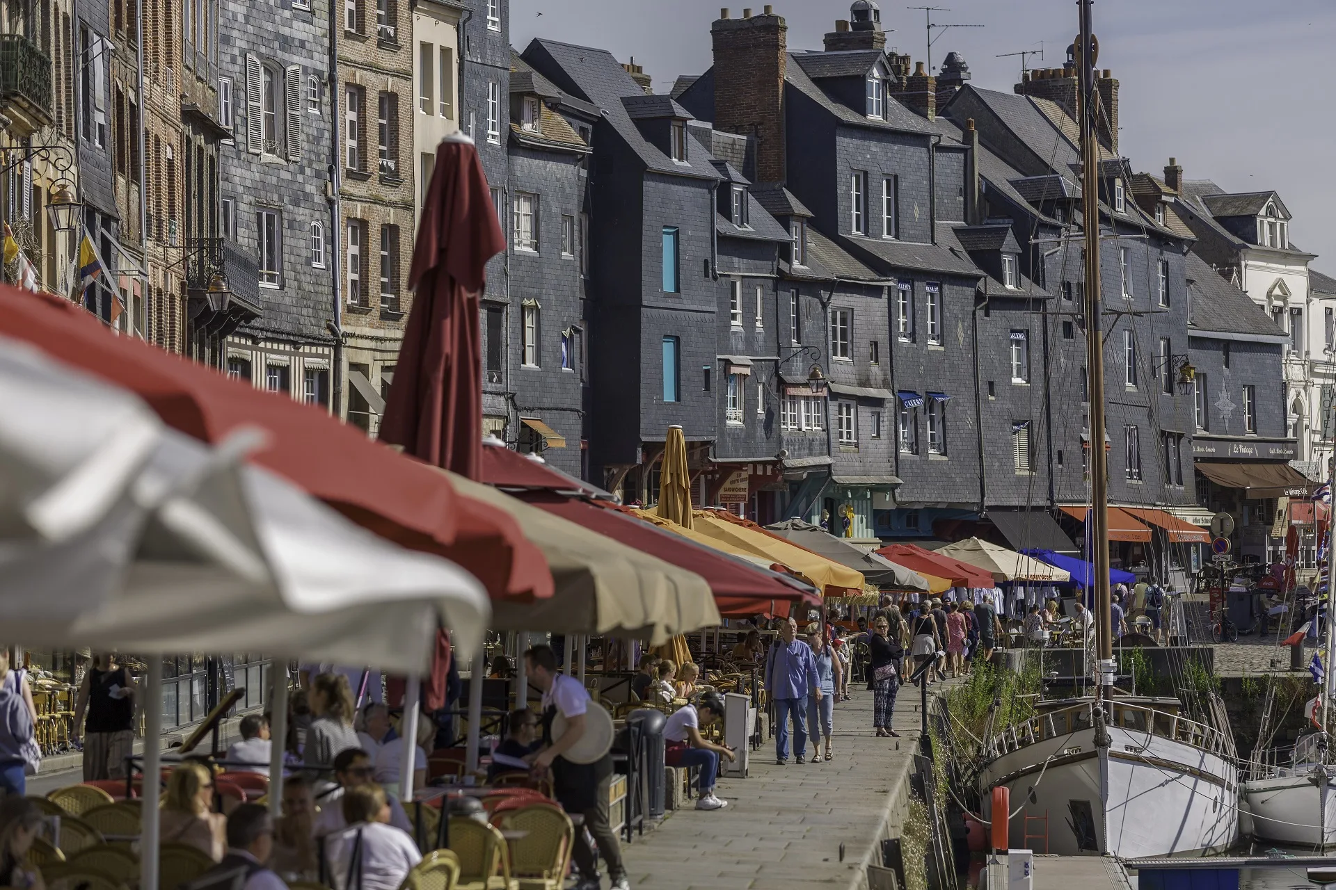 Honfleur balade le long du bassin