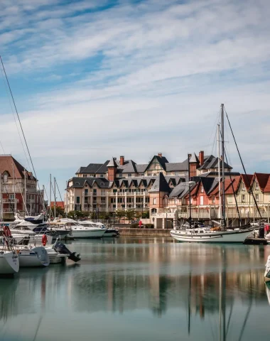 Le_port_de_Dives-sur-Mer__pres_de_Cabourg_et_Houlgate calvados