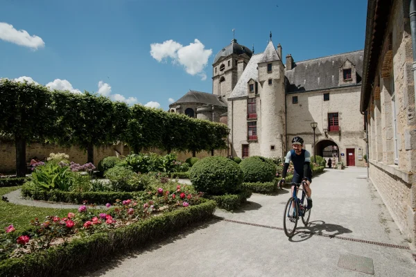 Alencon._Une_aventure_a_velo_en_Normandie_avec_Matthieu_Tordeur