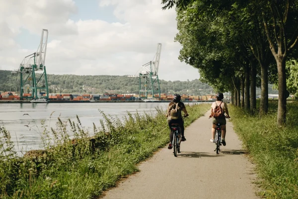 Bords_de_Seine_a_velo__Rouen_Seine-Maritime