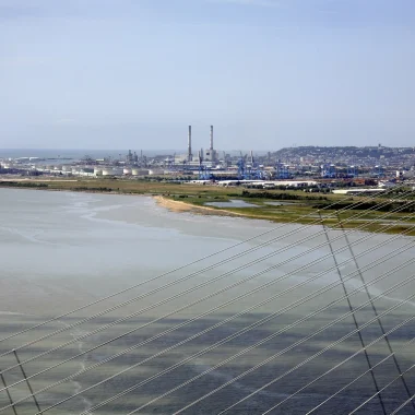 Vue aérienne du Pont de Normandie et du Havre