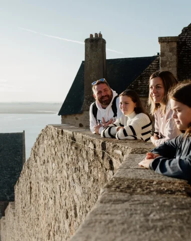 Sur_les_remparts_du_Mont-Saint-Michel